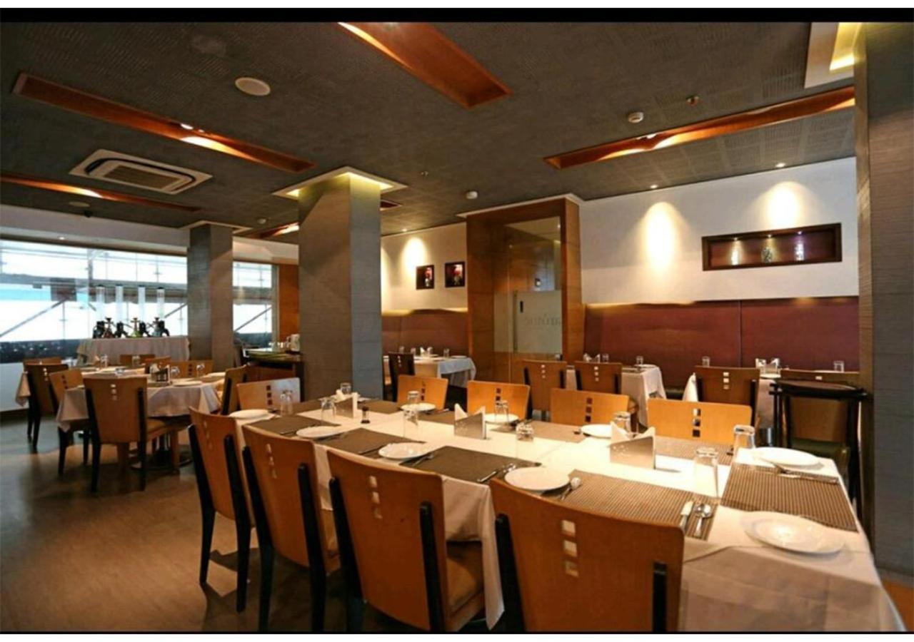 Suncity Premiere, Near To Airport Hotel 3*