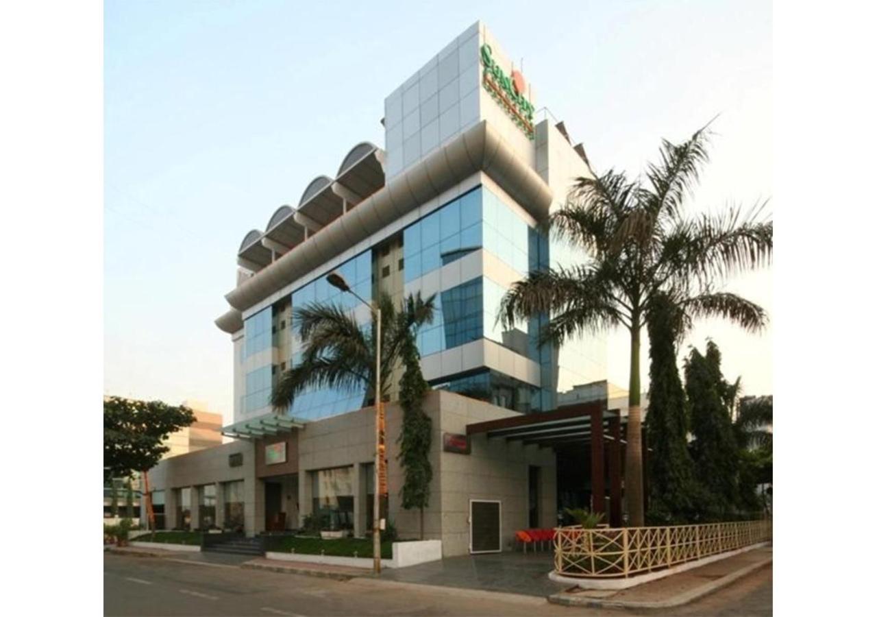 Hotel Suncity Premiere, Near To Airport