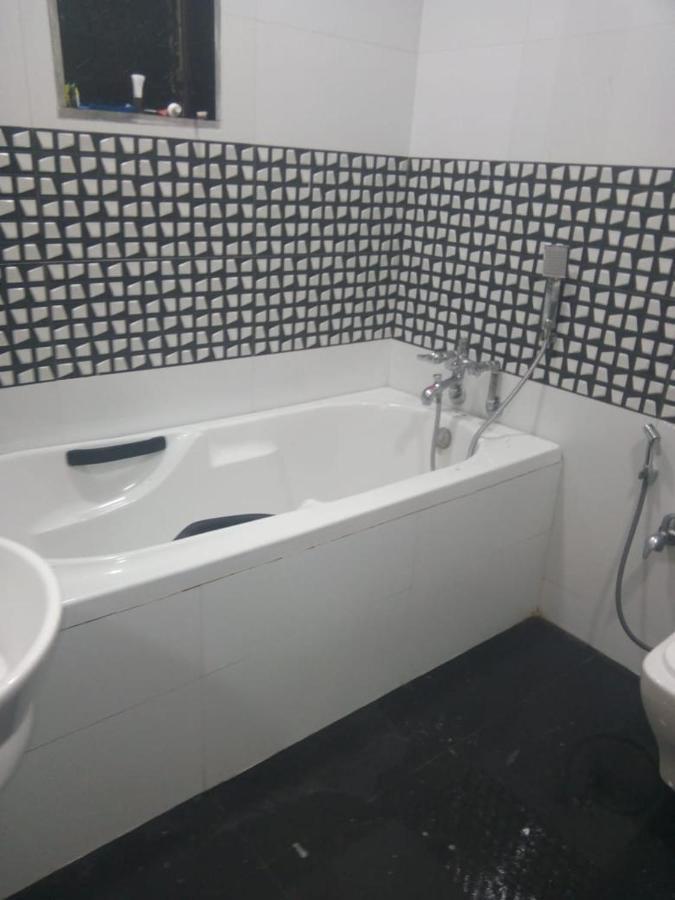 R.k International Hotel *