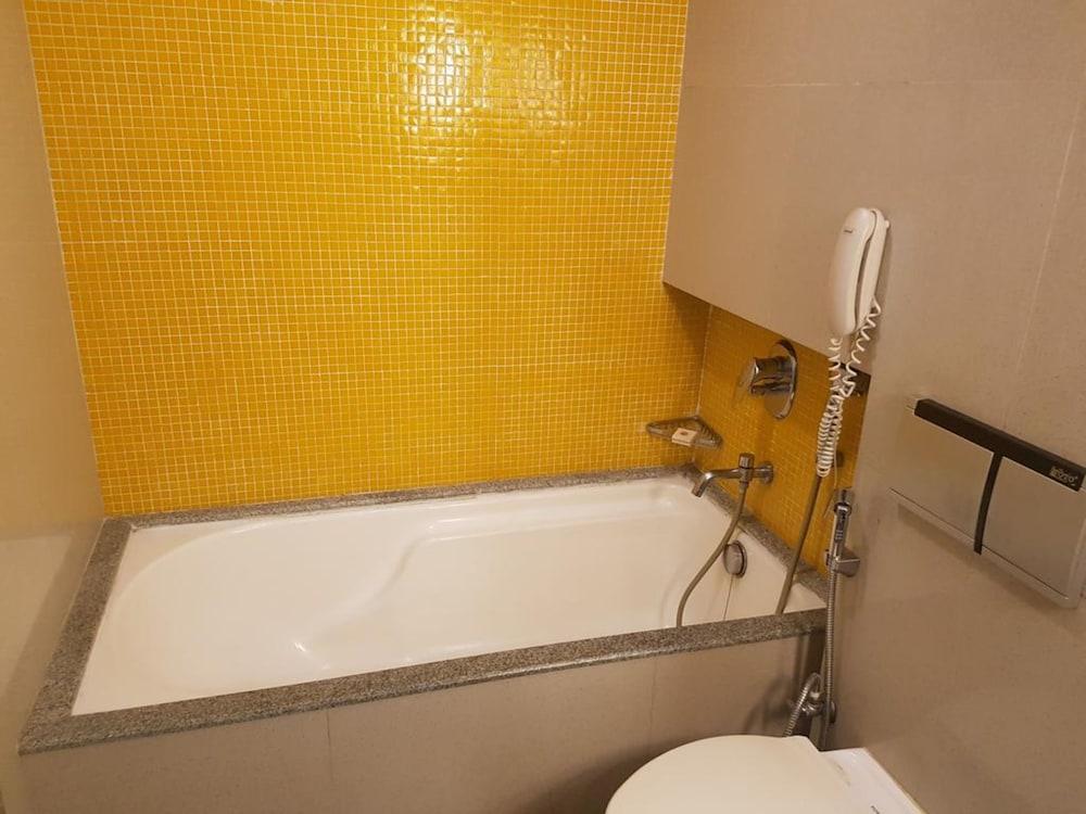 Ramee Guesline Hotel, Dadar Mumbai