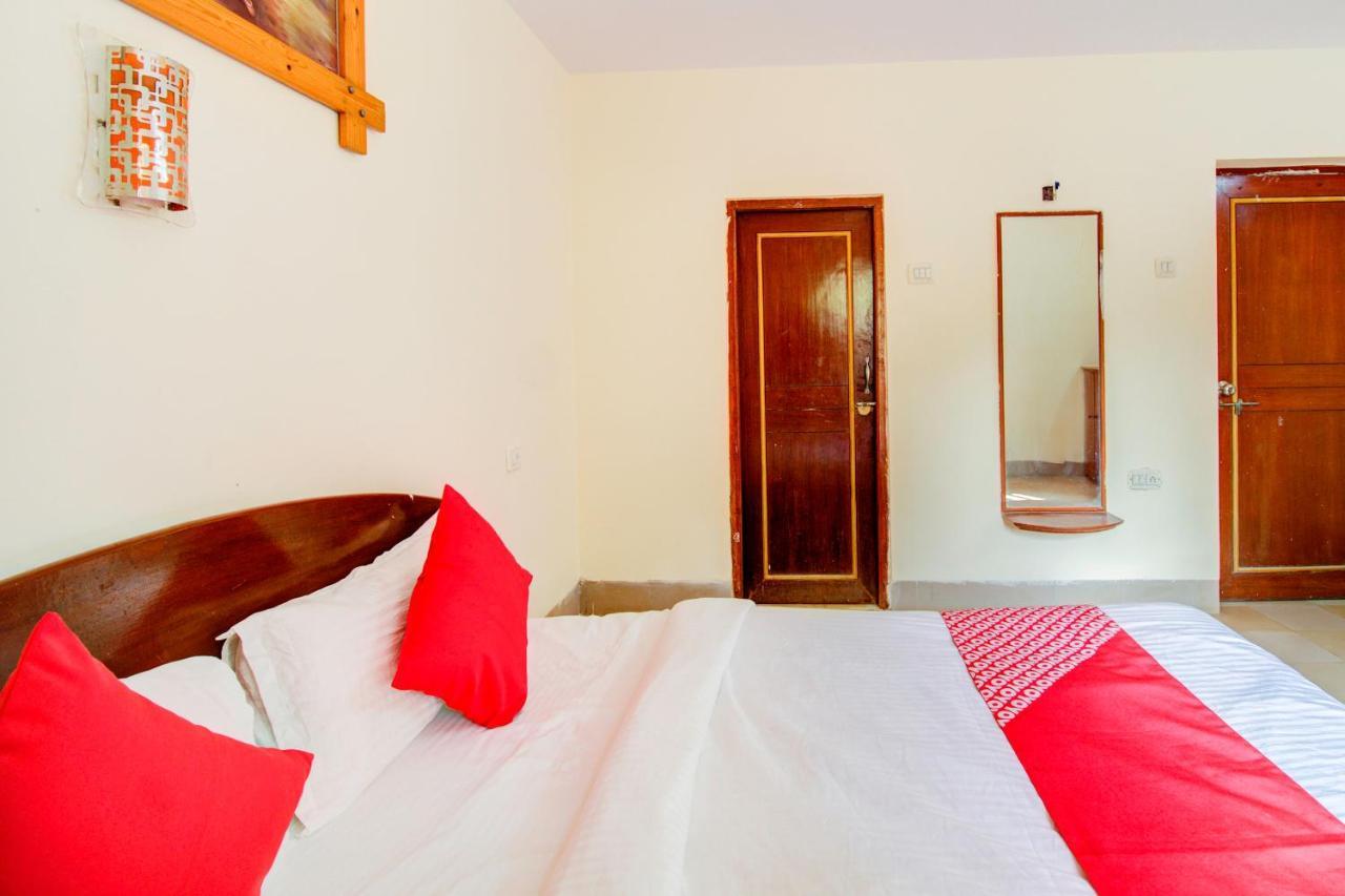 Oyo 66827 Island Club 3* Mumbai