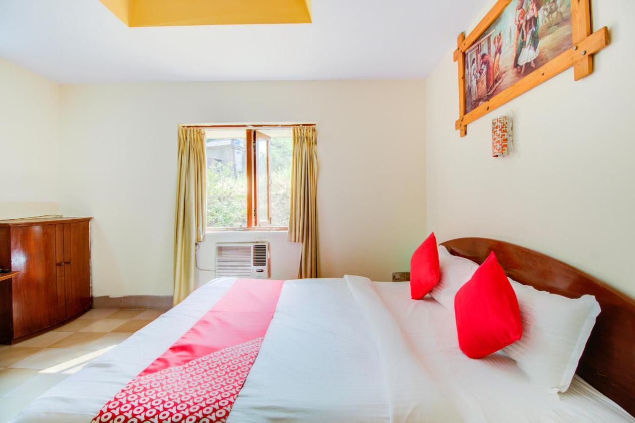 Hotel Oyo 66827 Island Club Mumbai