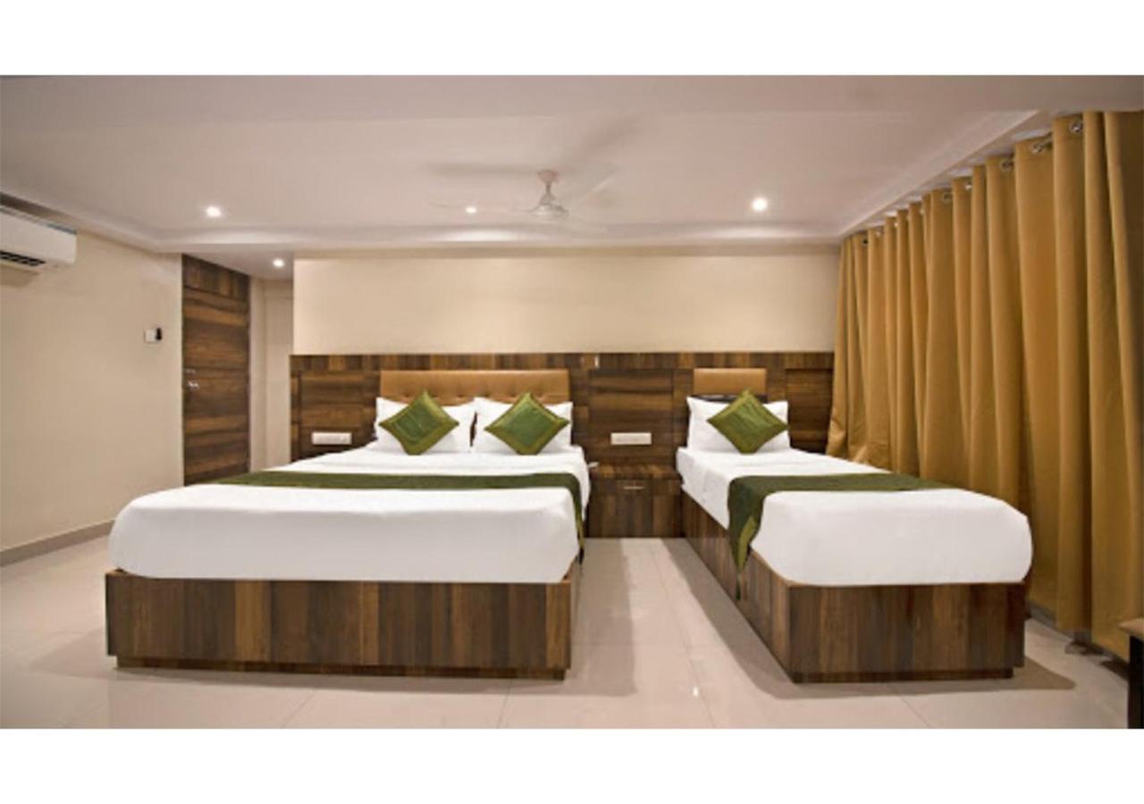 Rishi International 3*