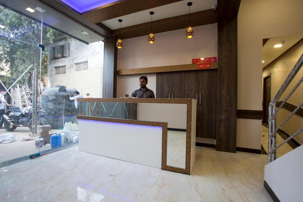 Oyo Blue Sapphire Residency Near Chhatrapati Shivaji International Airport 3*