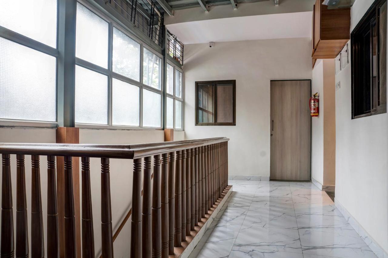 Oyo 45370 Elegant Powai