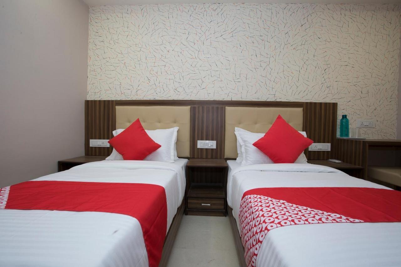 Oyo Blue Sapphire Residency Near Chhatrapati Shivaji International Airport