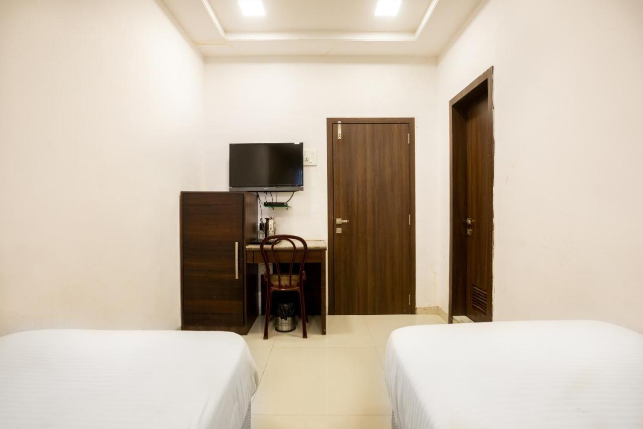 Victoria 2* Mumbai