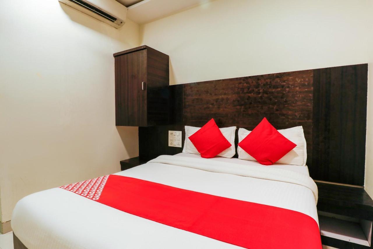 Hotel Oyo 3782 Adnoc Mumbai