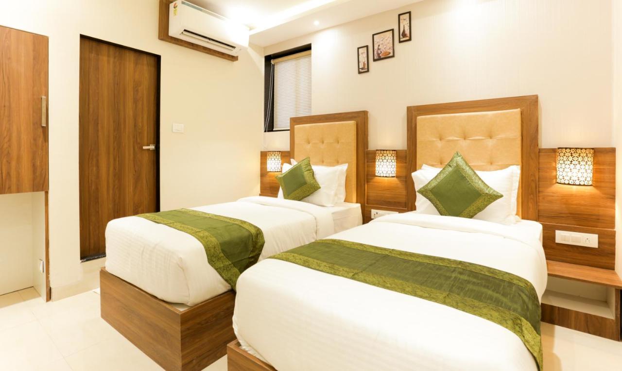 Amber Palace Hotel 3*
