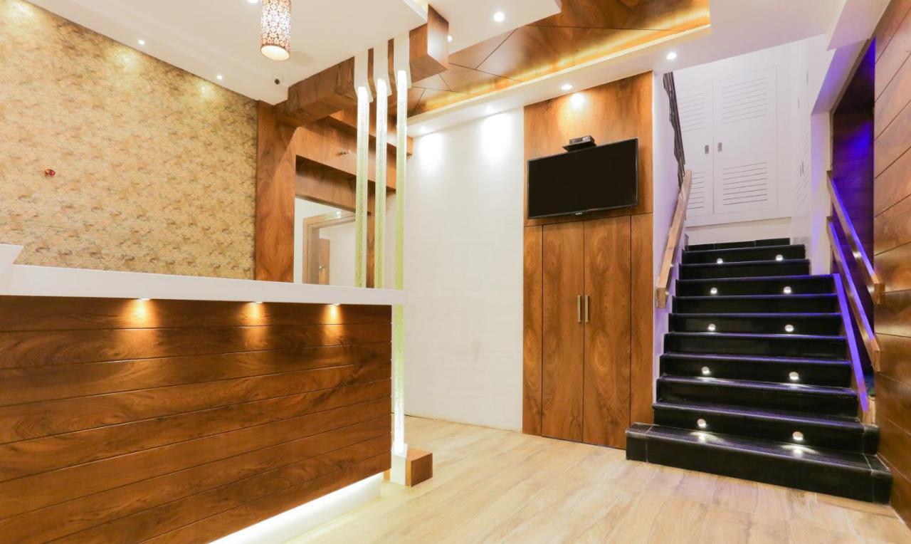 Amber Palace 3*