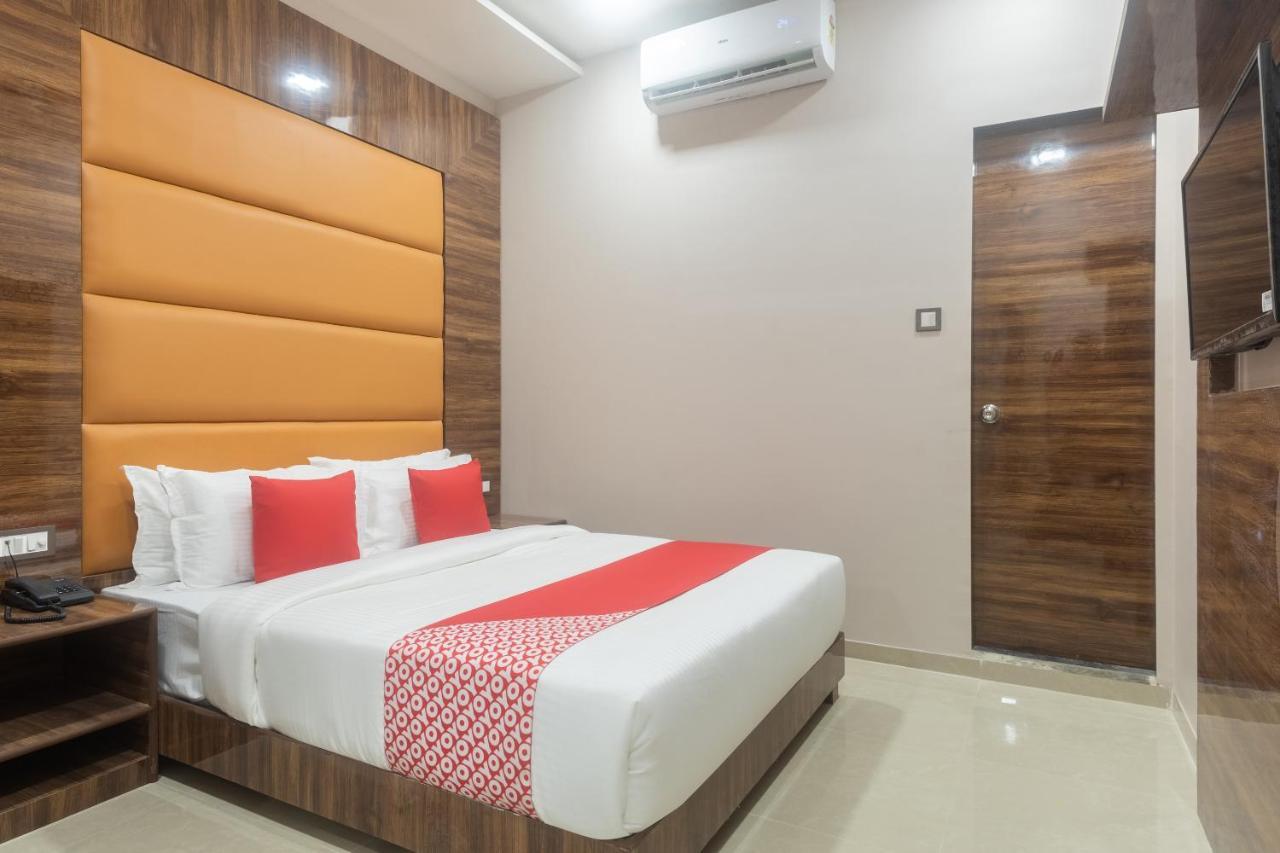 Super Oyo Blue Executive Near Chhatrapati Shivaji International Airport Hotel Mumbai