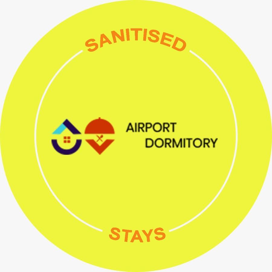 Hygeinic Airport Dormitory Near By Bom Hostel Mumbai