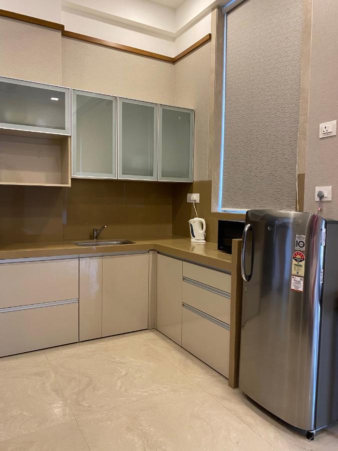 Theory9 Premium Service Khar Apartment