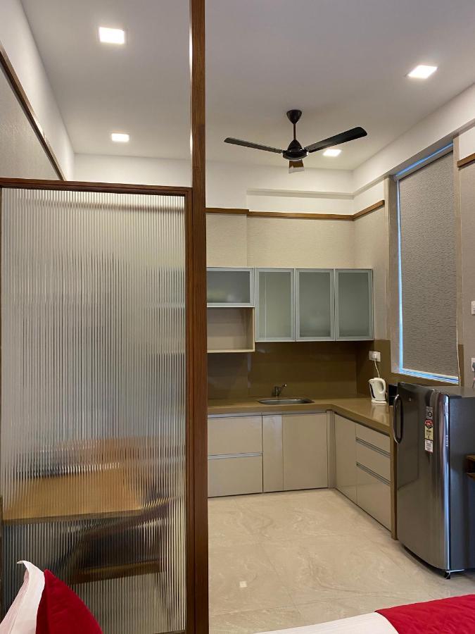 Theory9 Premium Service Khar