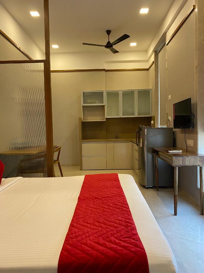 Apartment Theory9 Premium Service Khar *