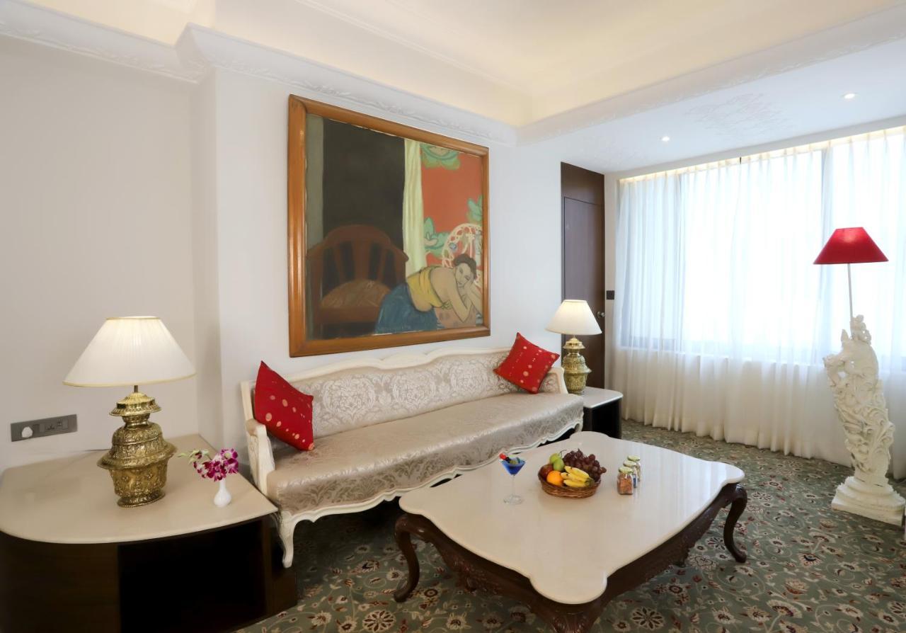 Hotel The Ambassador, Marine Drive, Mumbai