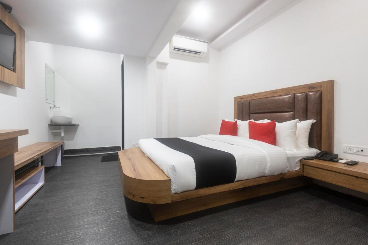Capital O 68823 Baba's Residency