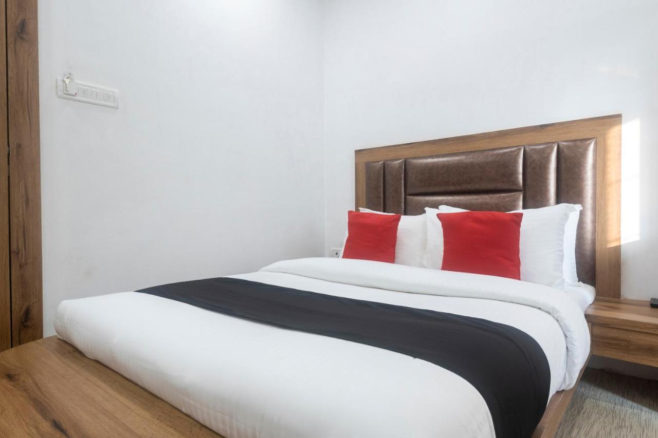 Hotel Capital O 68823 Baba's Residency 3*