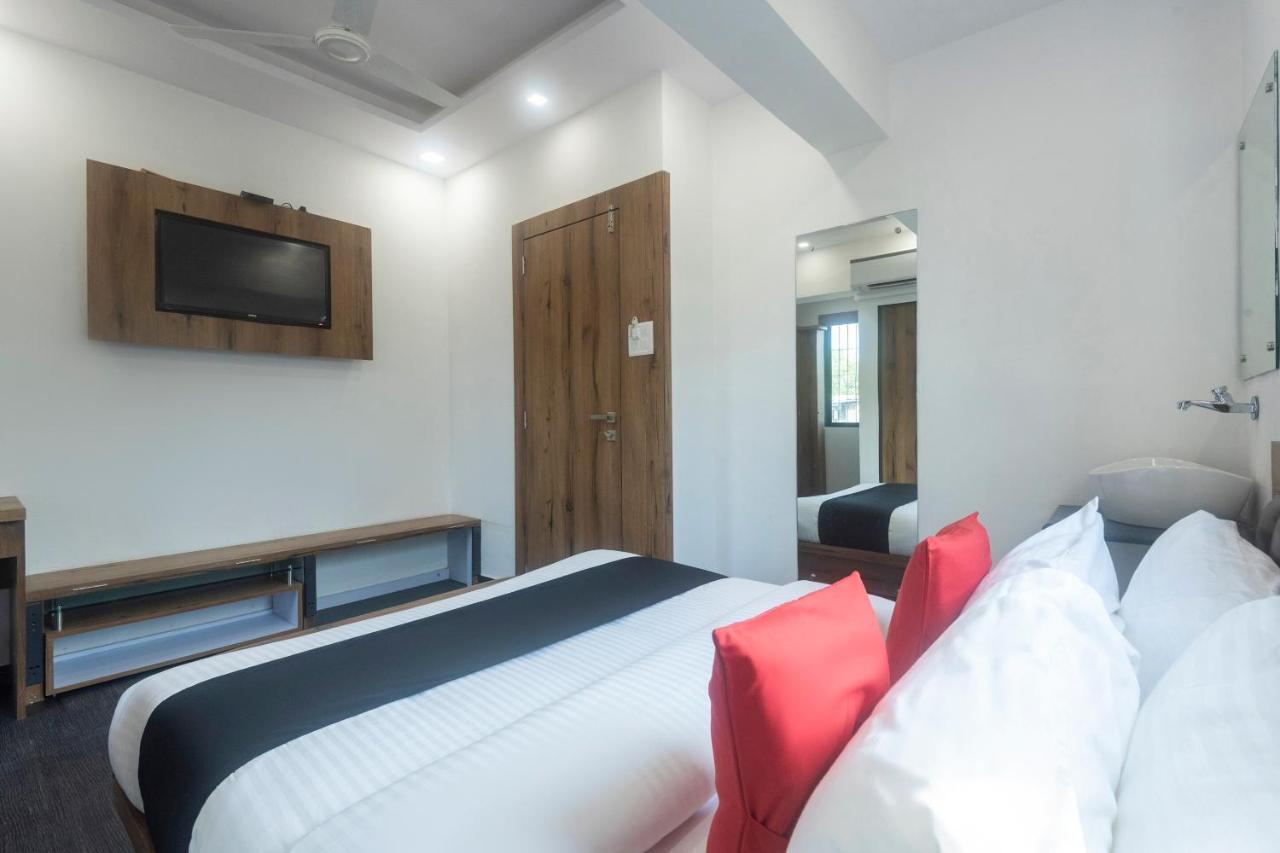 Capital O 68823 Baba's Residency Mumbai