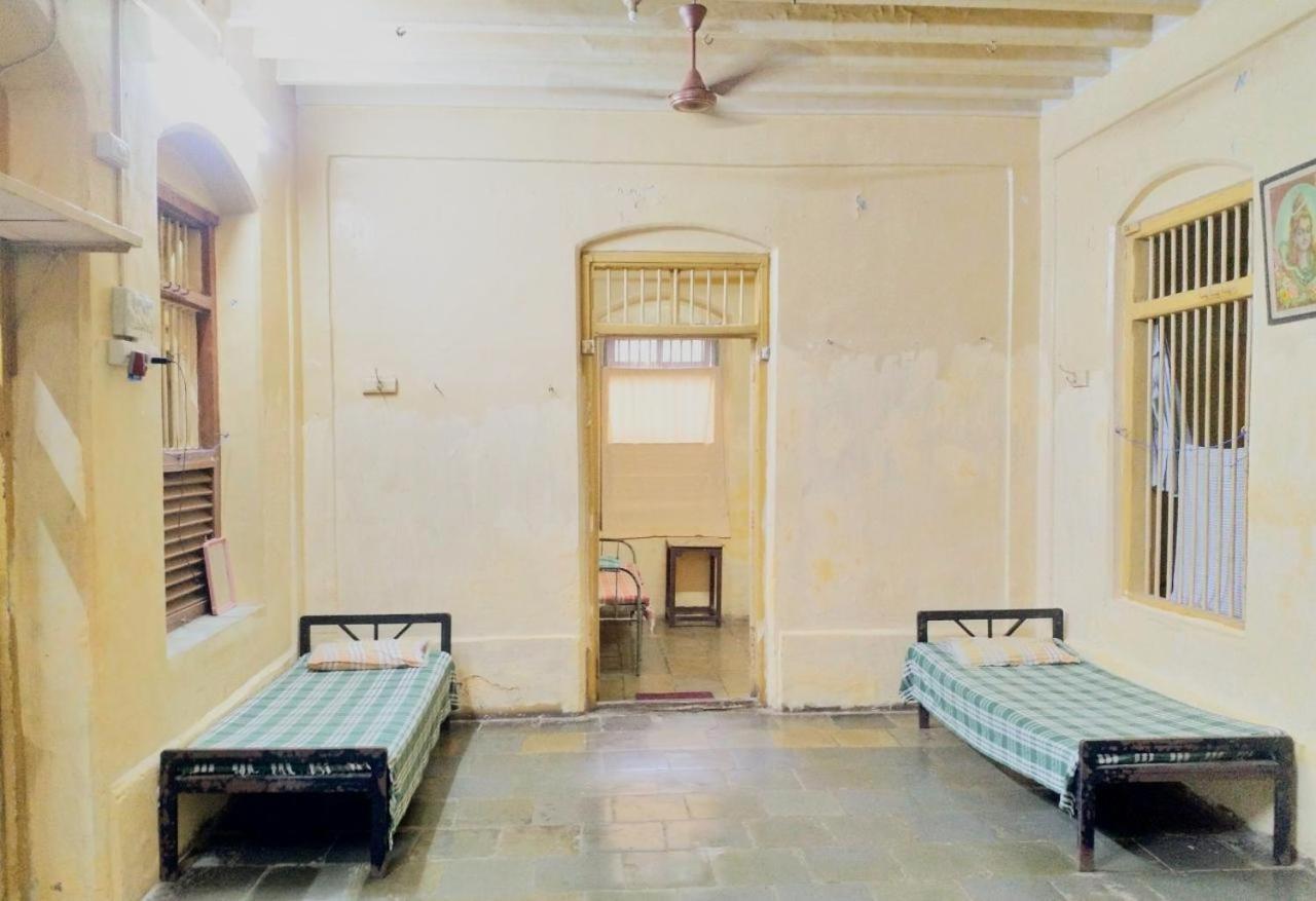 New Joshi Lodging House Mumbai