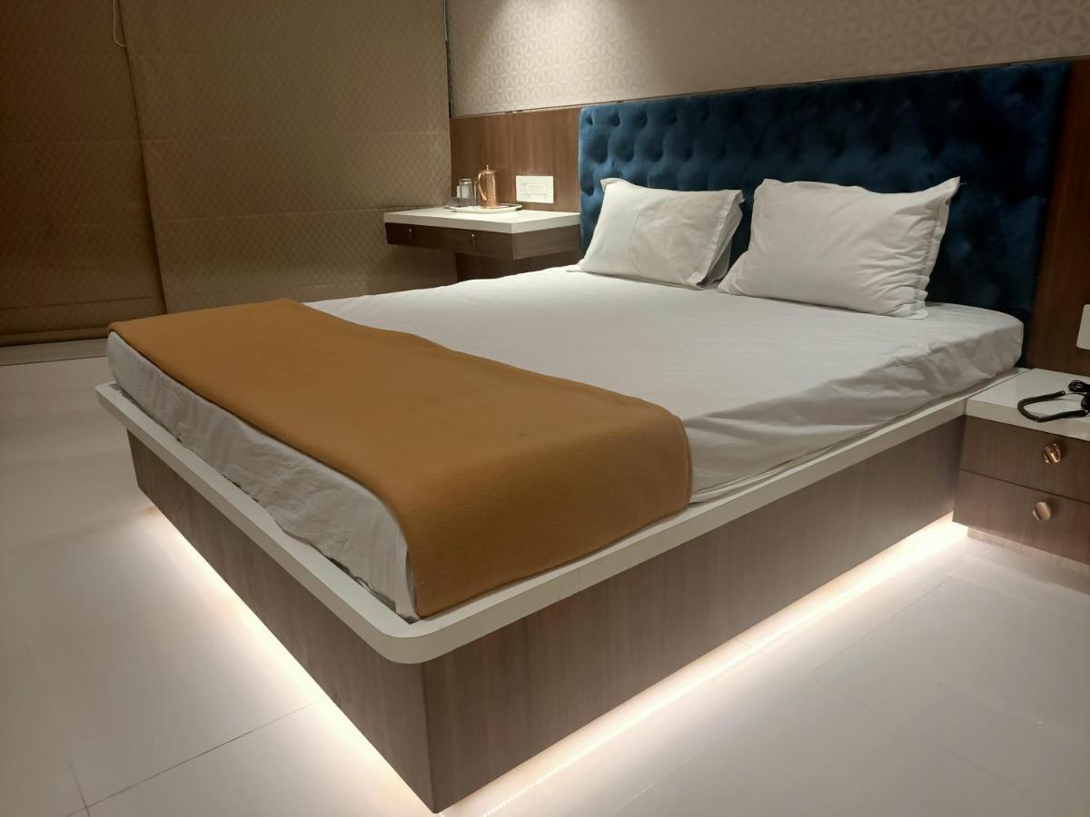 Elegance Hotel Mumbai