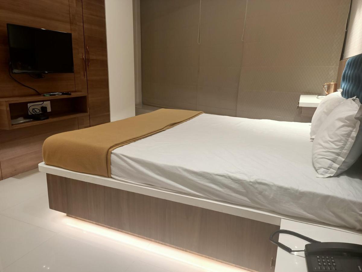 Hotel Elegance 2*