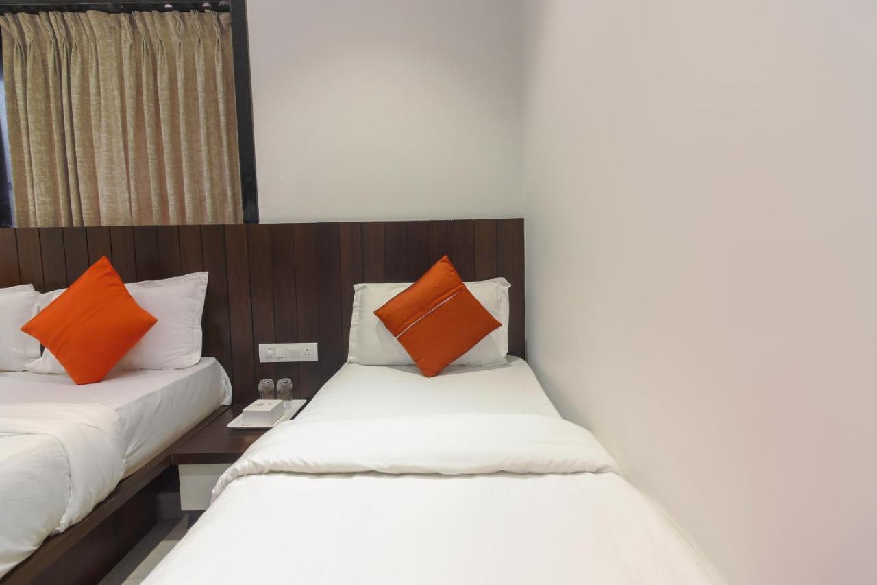 Hotel Flora Suites Mumbai