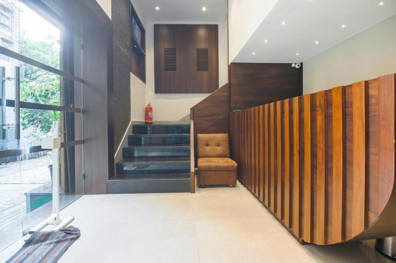 Hotel Flora Suites 3*
