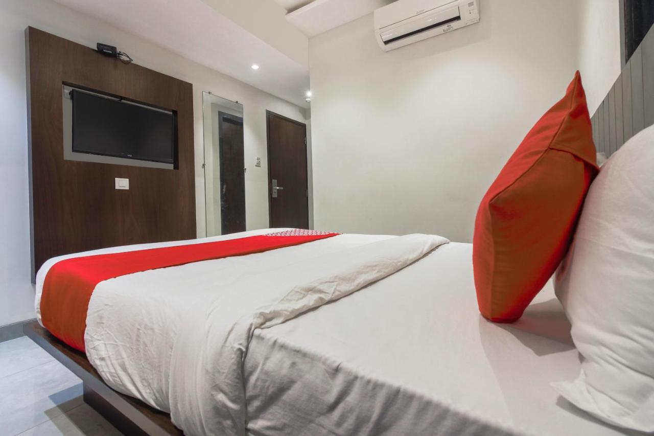 Hotel Flora Suites Mumbai