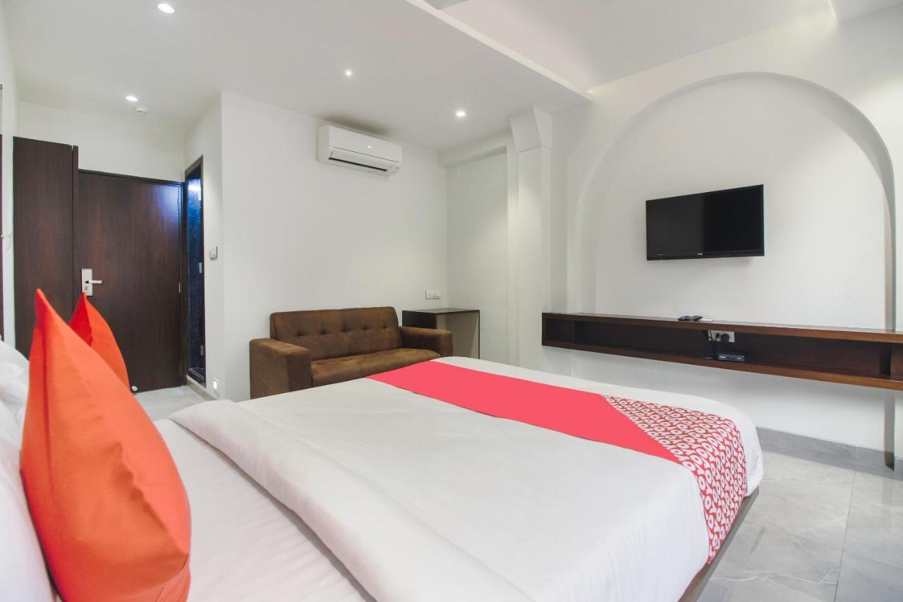 Flora Suites 3*