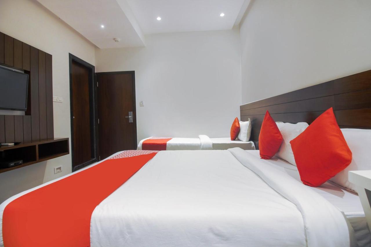 Hotel Flora Suites Mumbai