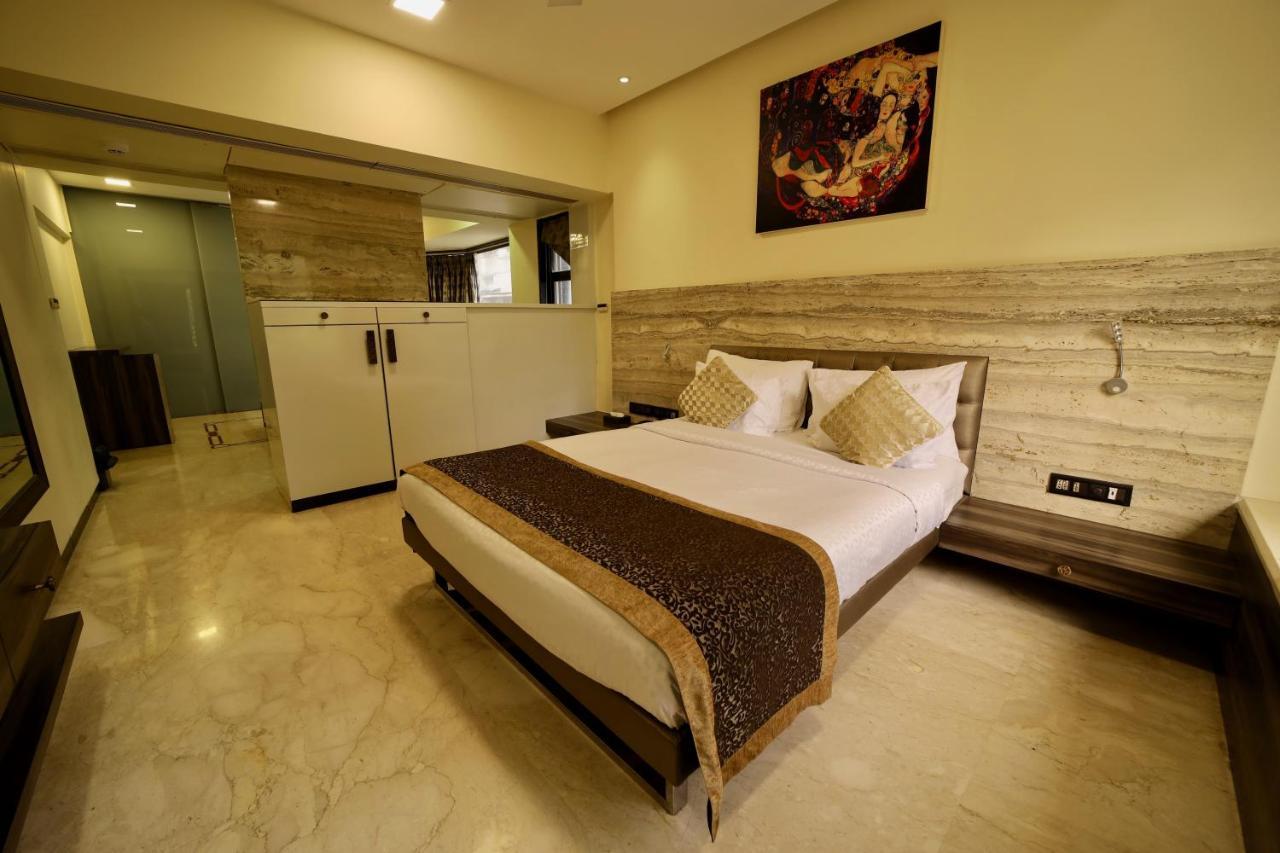 Executive Enclave Hotel 3*