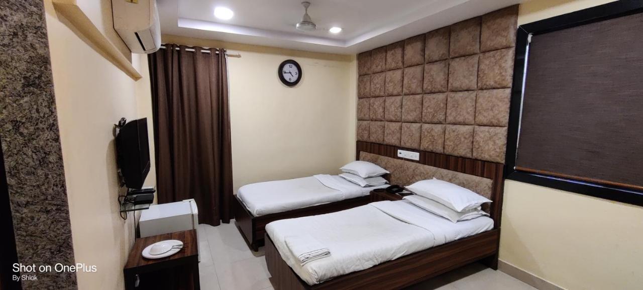 Hotel Metro Palace Mumbai