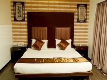 Fabhotel Savoy Airport Hotel