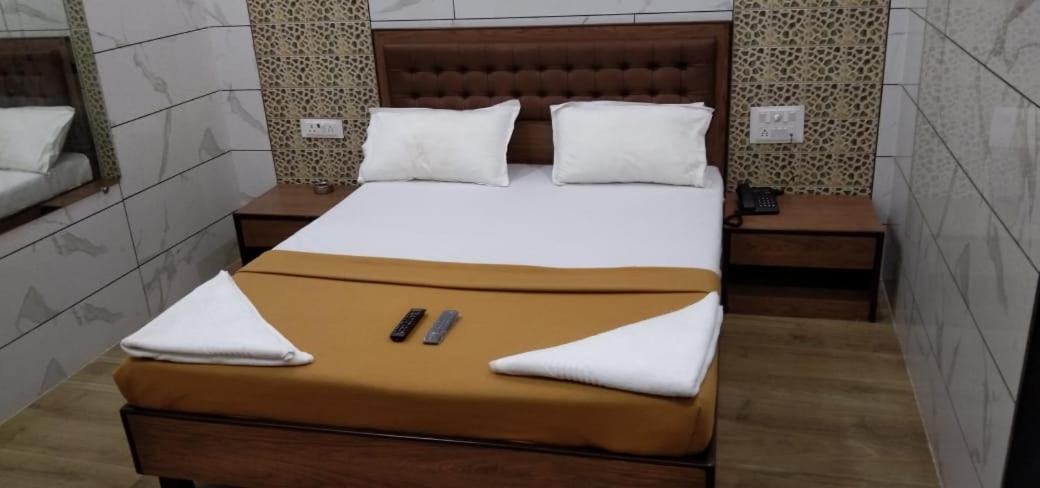 Royal Residency 2*