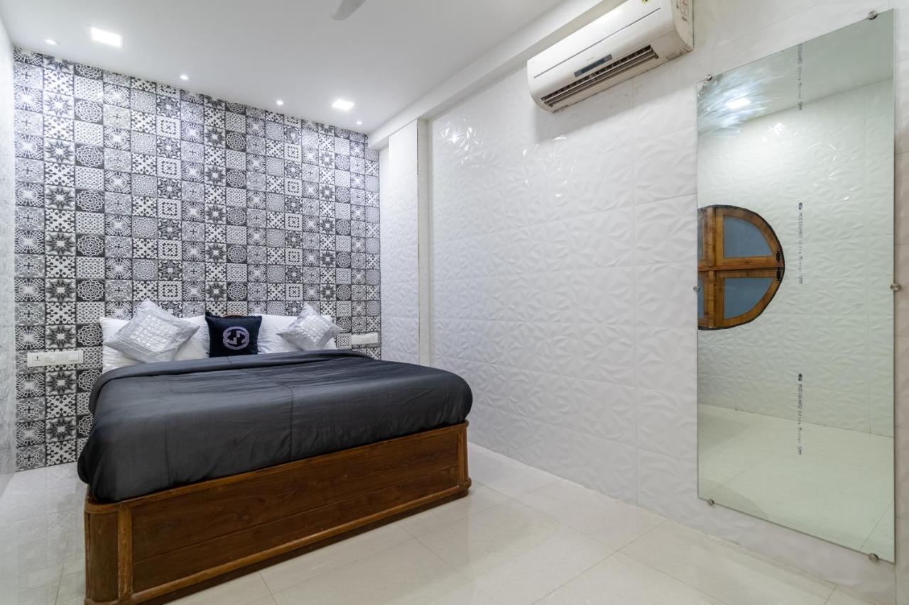 Osi Jogeshwari West * Mumbai