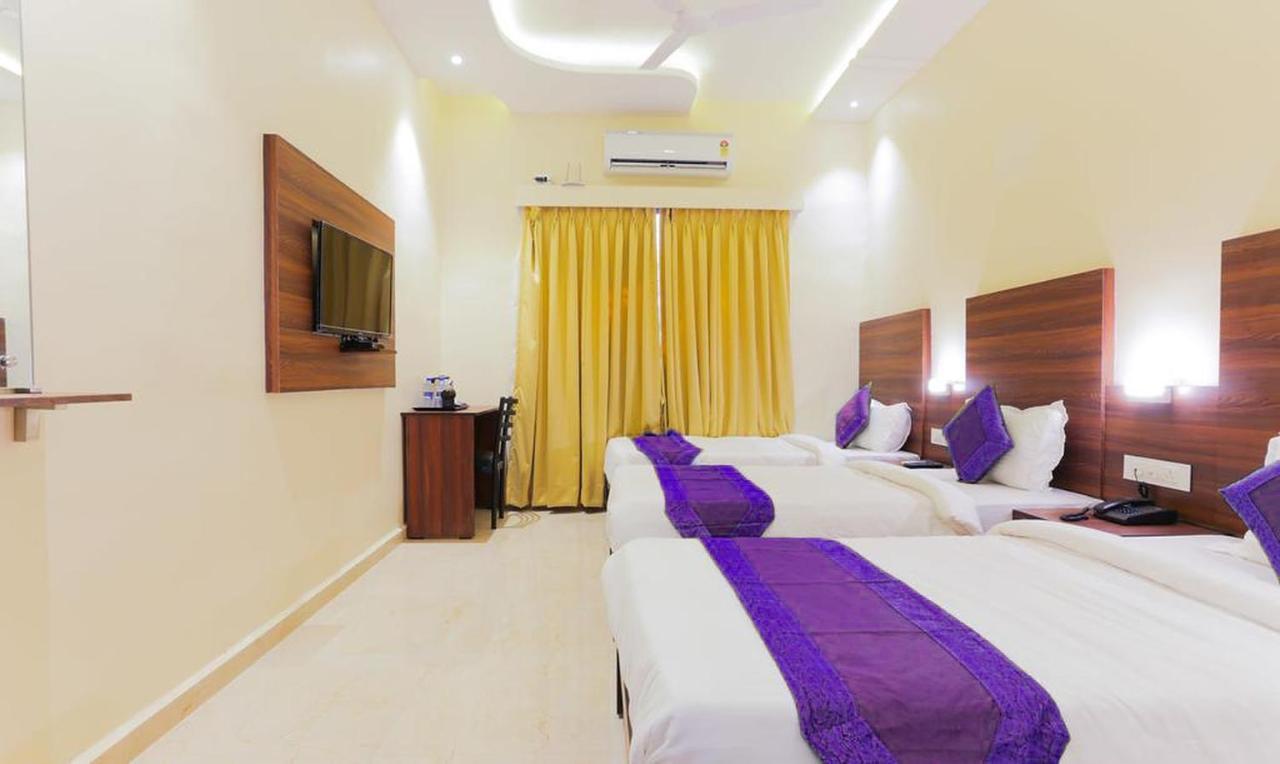 Fabexpress Golden Tulipz Hotel Mumbai