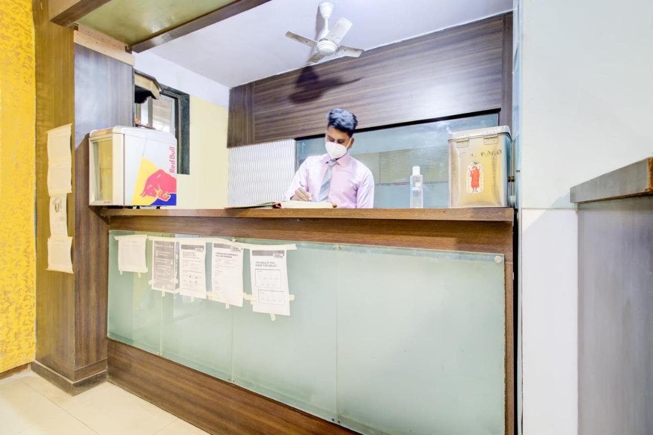 Capital O 77296 Jalaja Hotel 3*