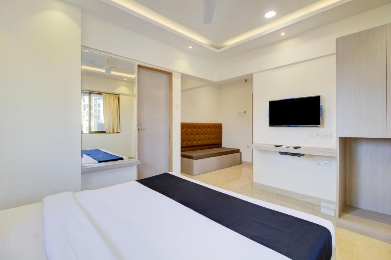 Capital O 77296 Jalaja Hotel
