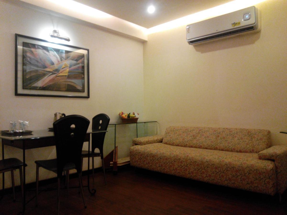 Metro Palace Hotel