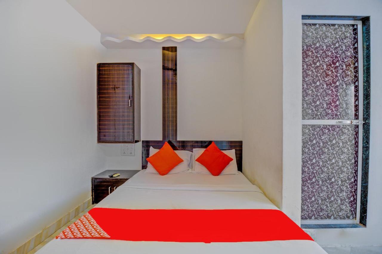 Hotel Oyo 76486 Silver Moon 2*