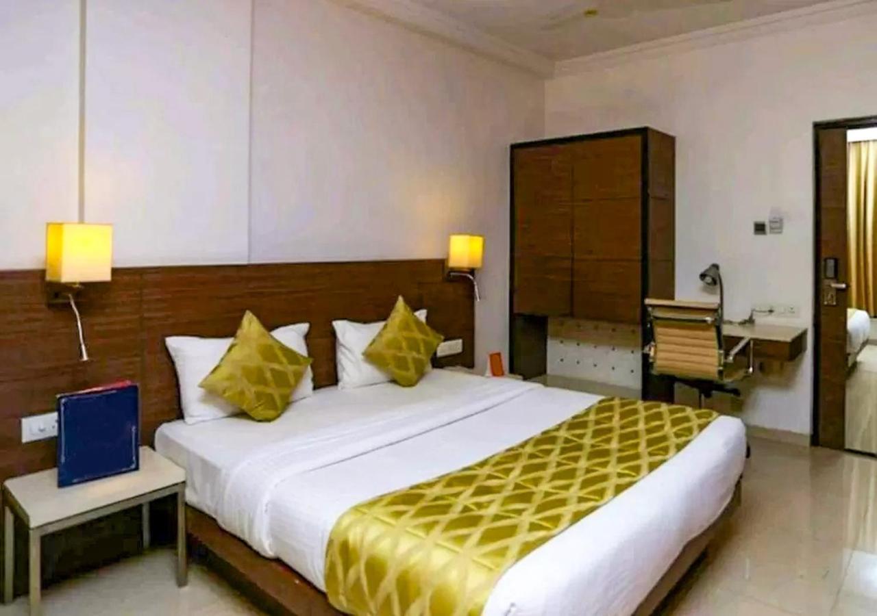 Suncity Premiere, Near To Airport Mumbai