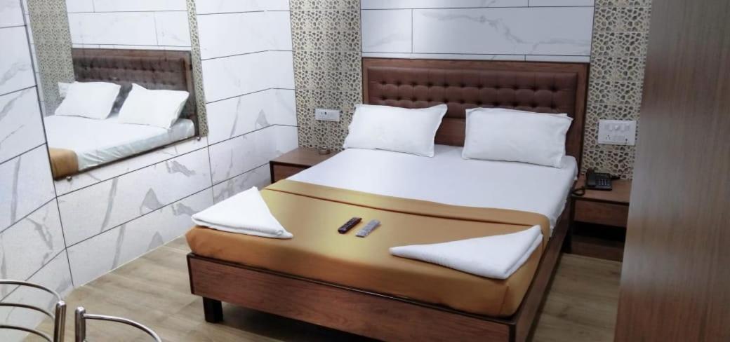 Royal Residency 2*