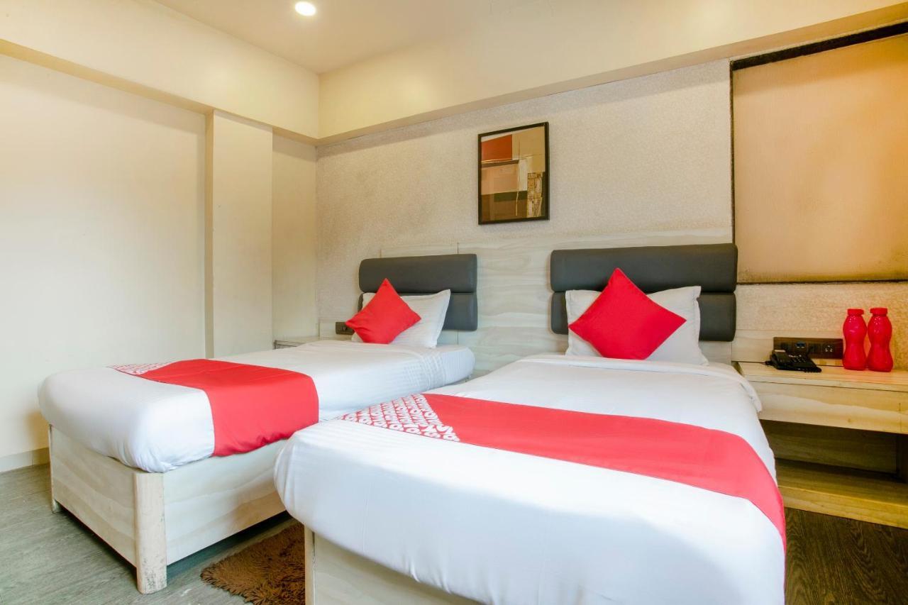 Oyo Flagship 75787 Meadow Mumbai