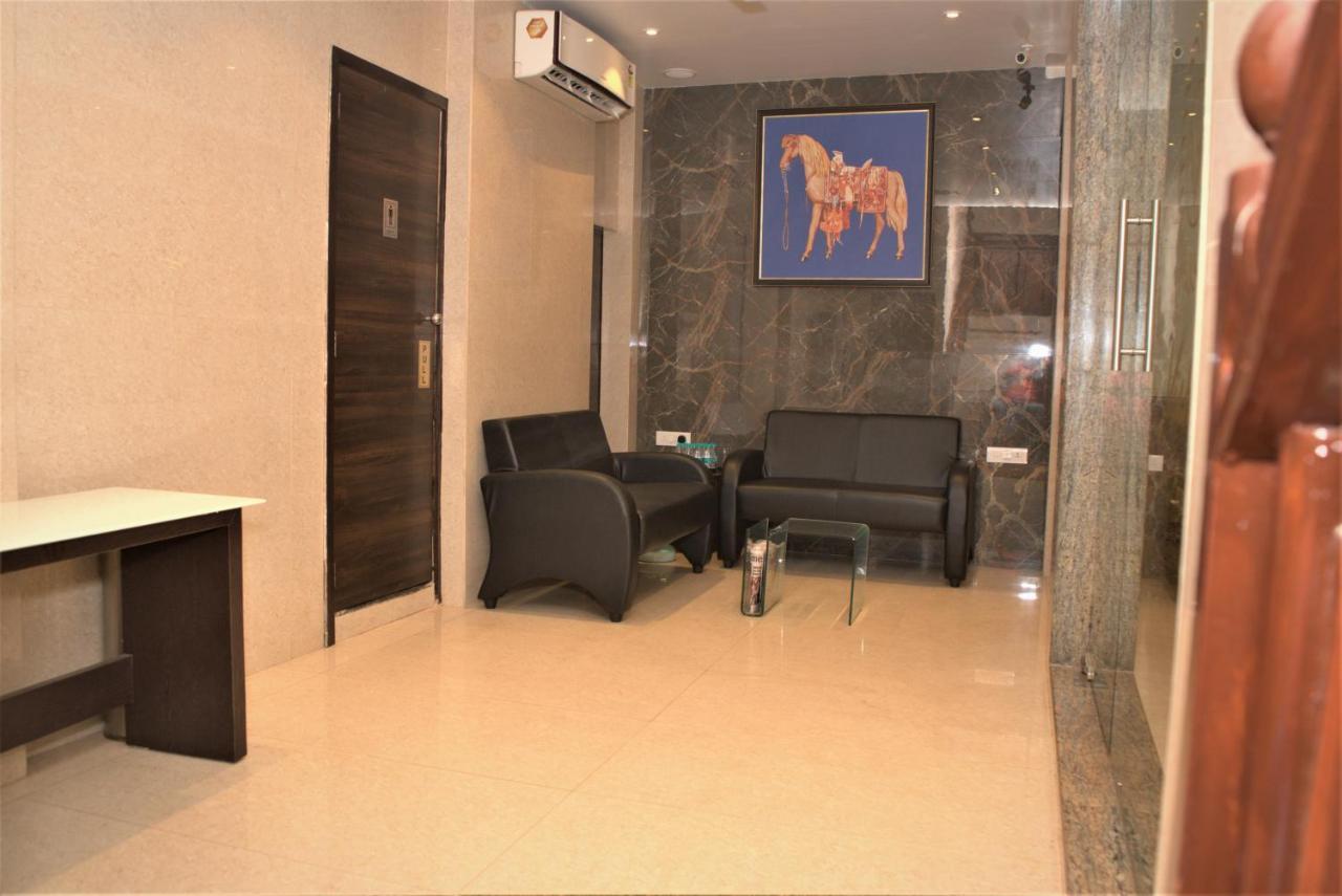 Vishal Hall Inn