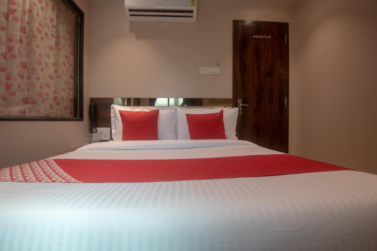 Oyo 41605 Prince Palace Mumbai