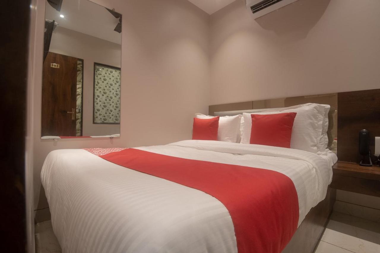 Oyo 41605 Prince Palace Hotel