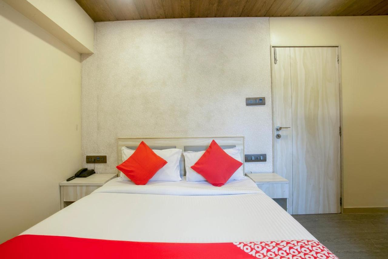 Oyo Flagship 75787 Meadow Hotel