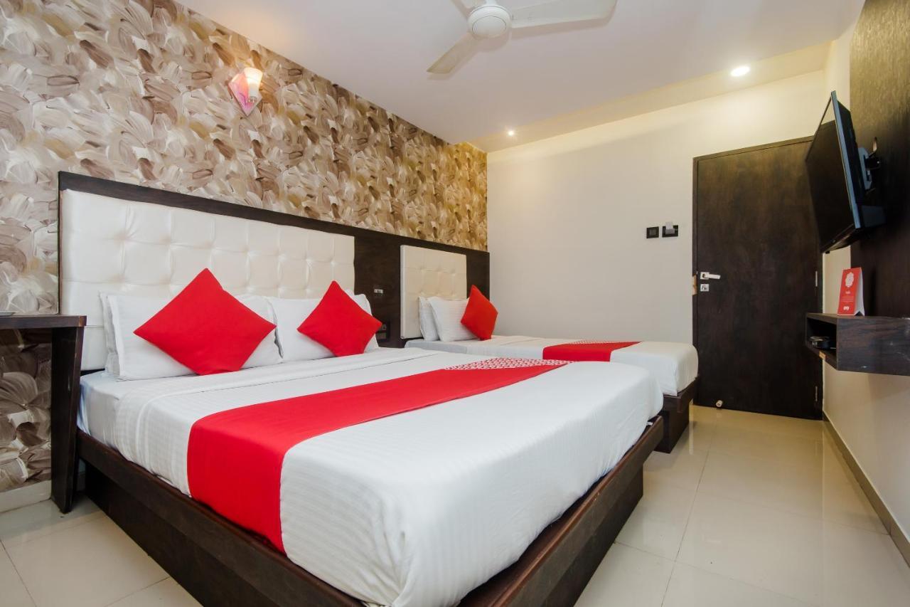 Hotel Oyo 6719 Atlas Grand Mumbai