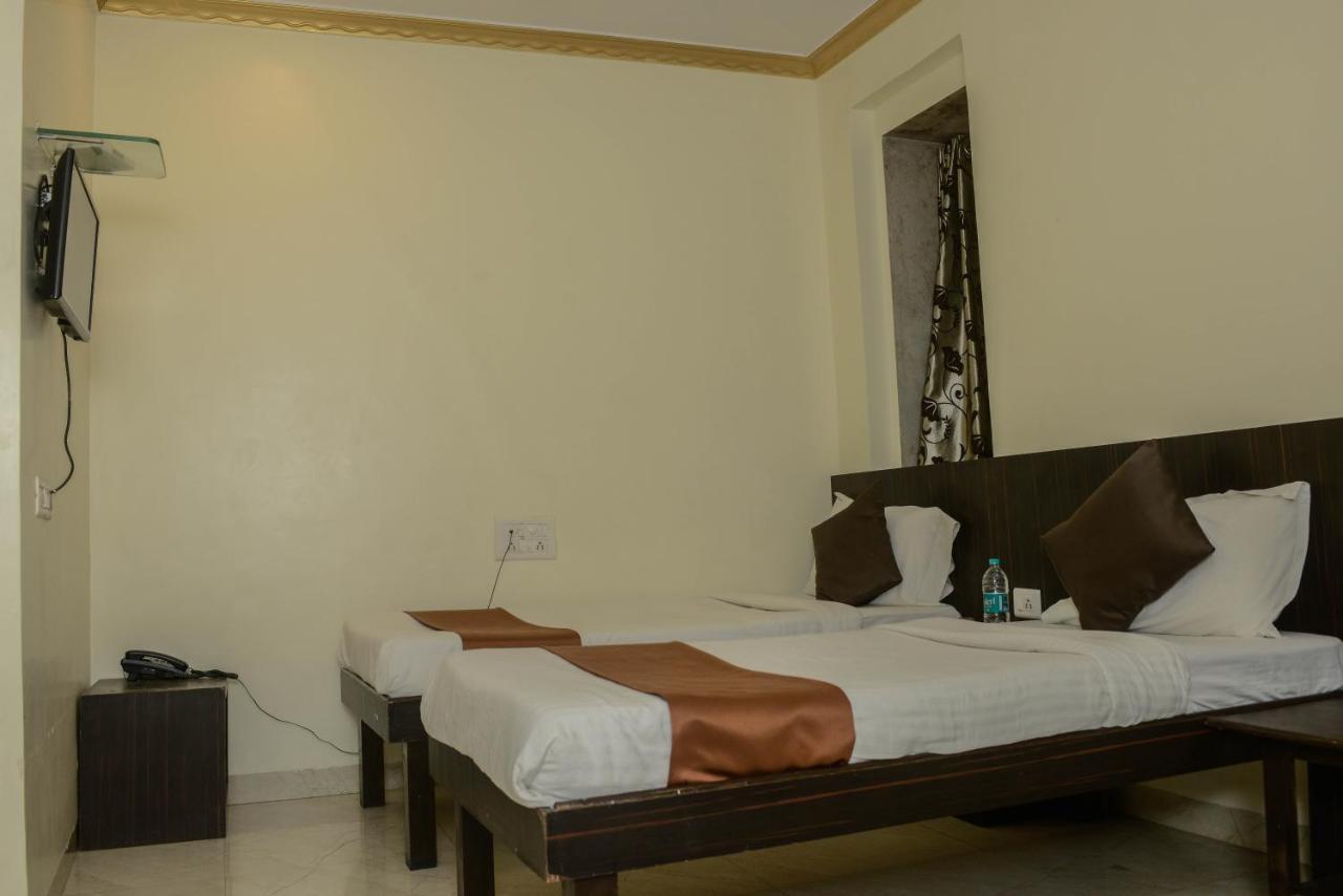 Hotel National 3*